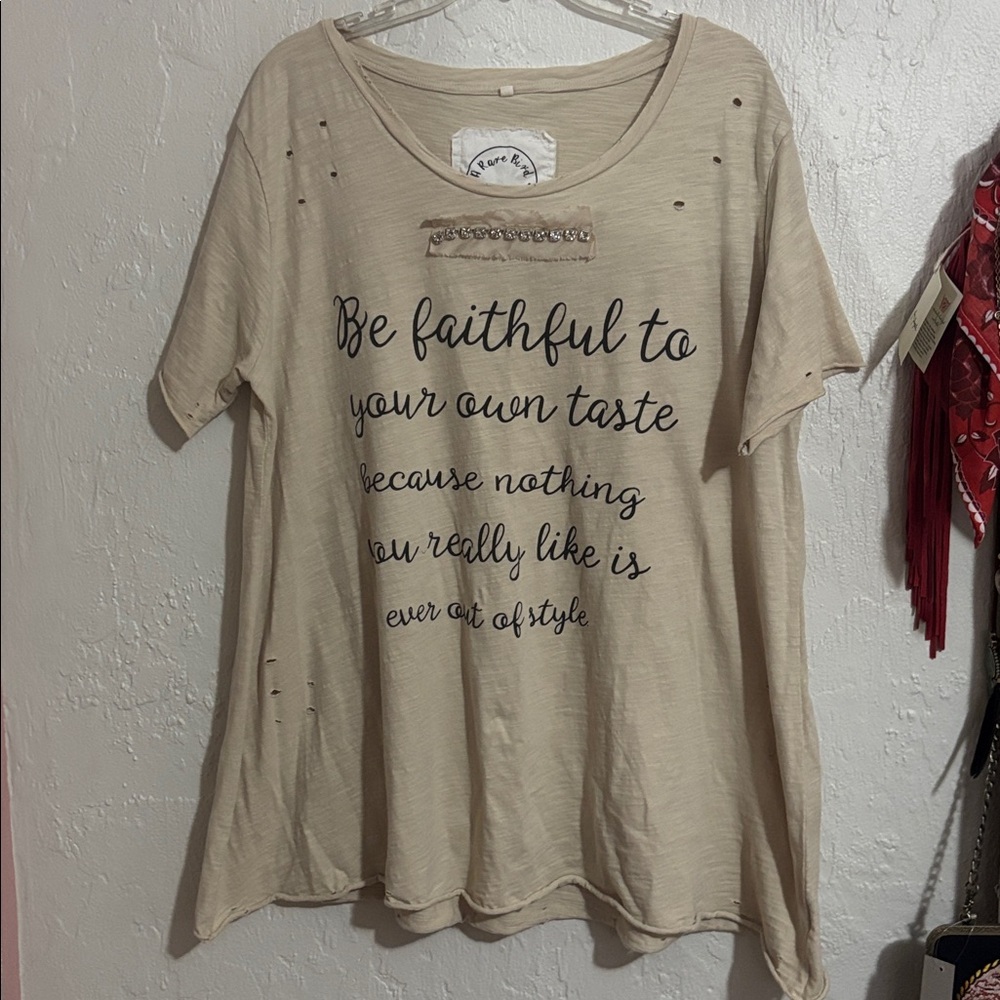 NWT A Rare Bird Faithful to your Style T-shirt Size L/XL - Picture 4 of 8